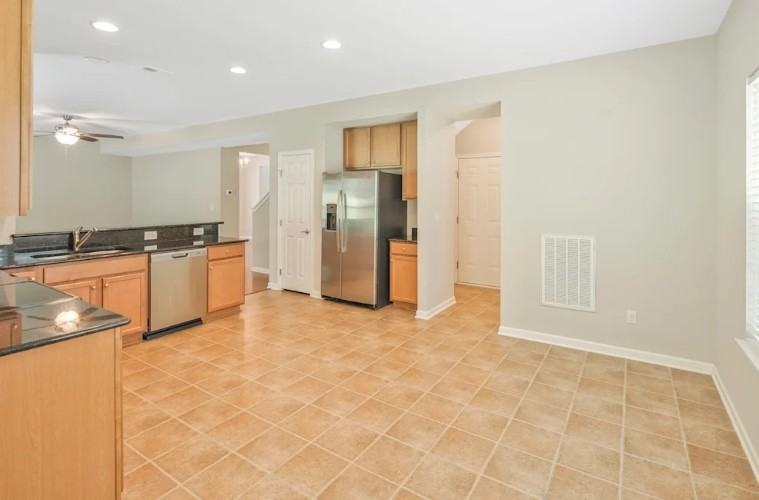 3433 Ashley View Dr - Photo 4 of 10