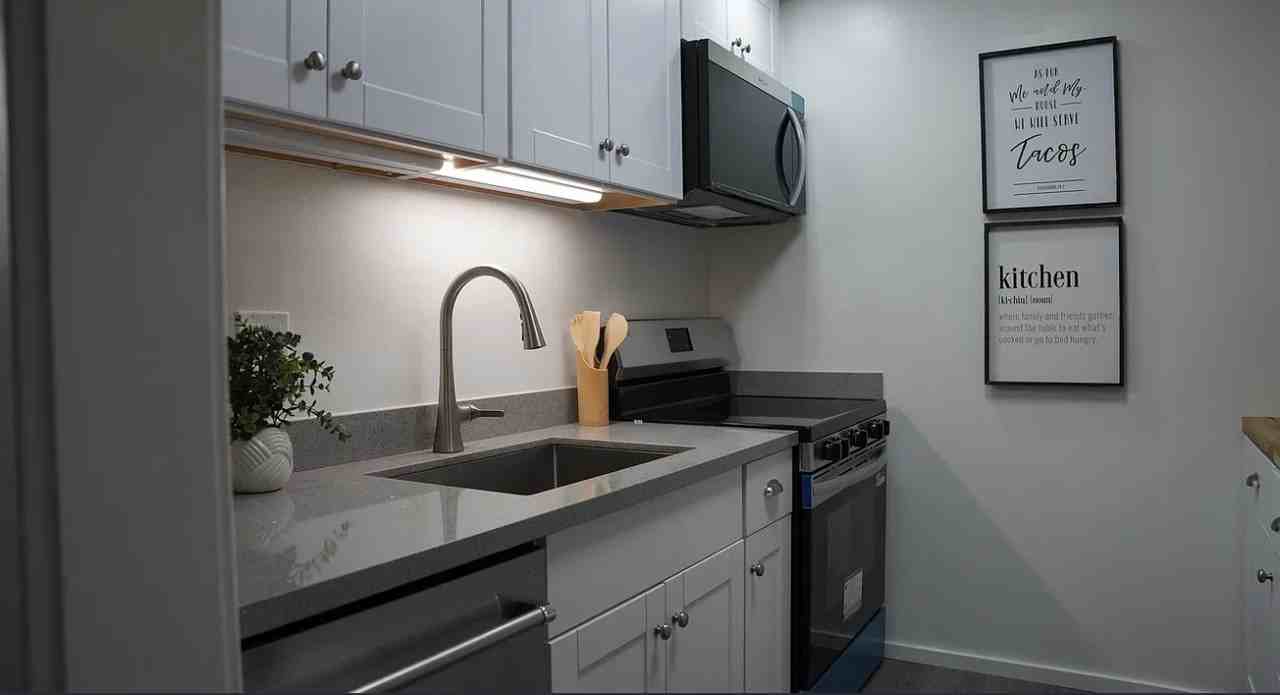 758 Kingston Ave #104 - Photo 7 of 11