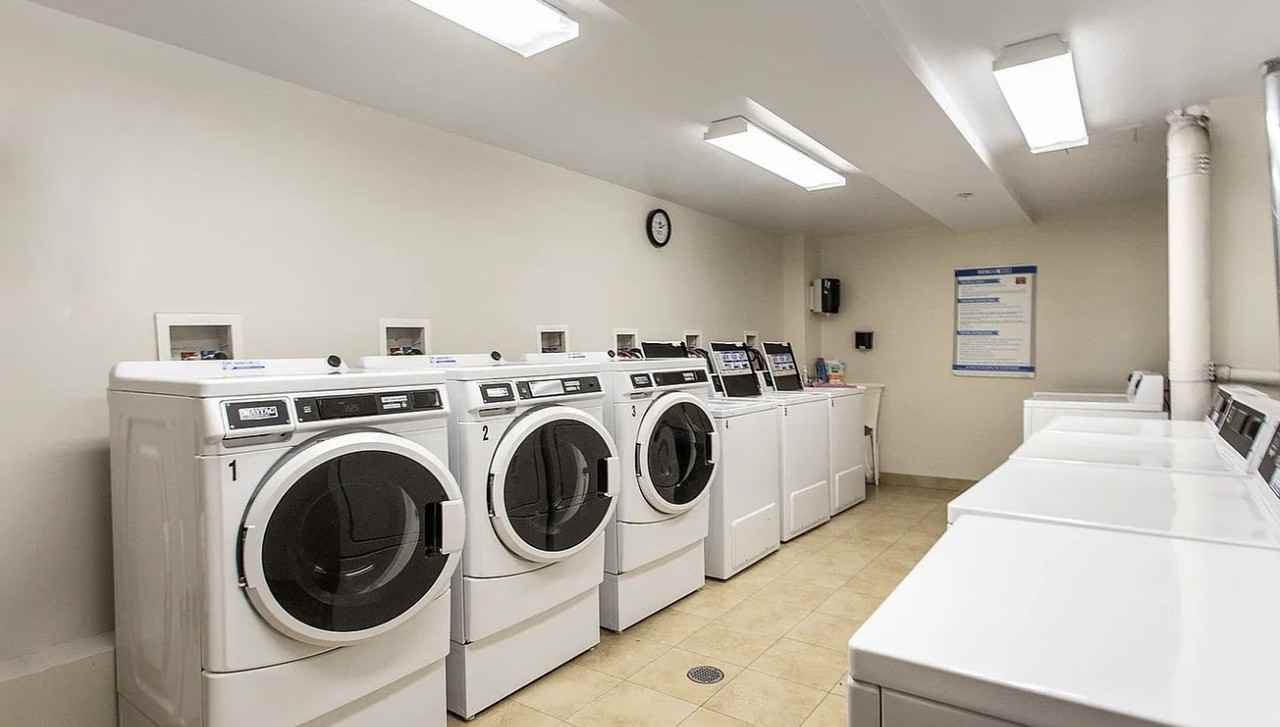 6405 Yellowstone Blvd #403 - Photo 7 of 10