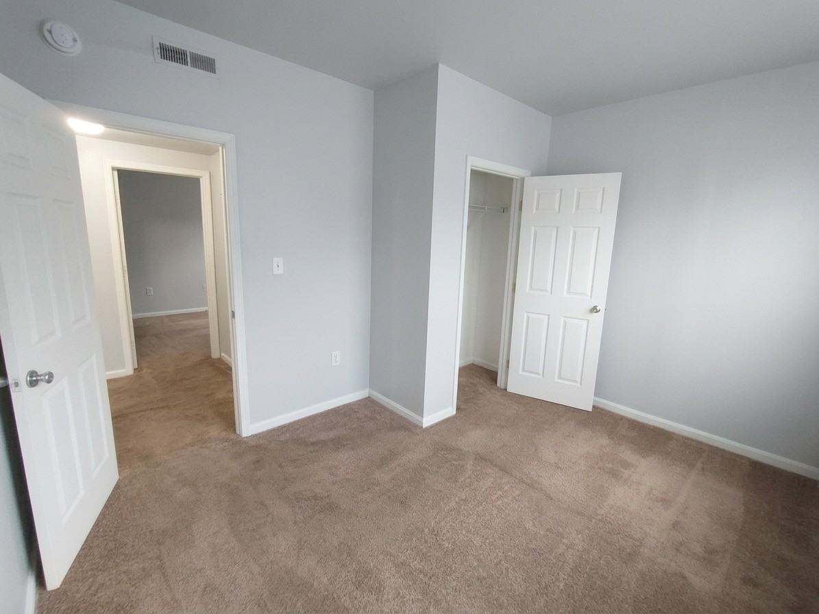 307 Dolphin St #1B - Photo 7 of 11