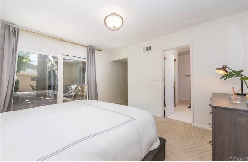 583 N California St #NA - Photo 5 of 9