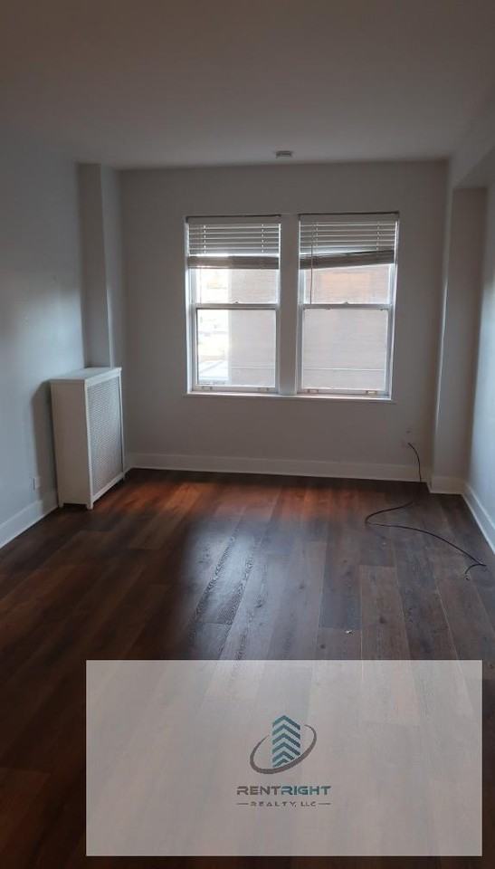 534 W Stratford Pl #406 - Photo 6 of 13