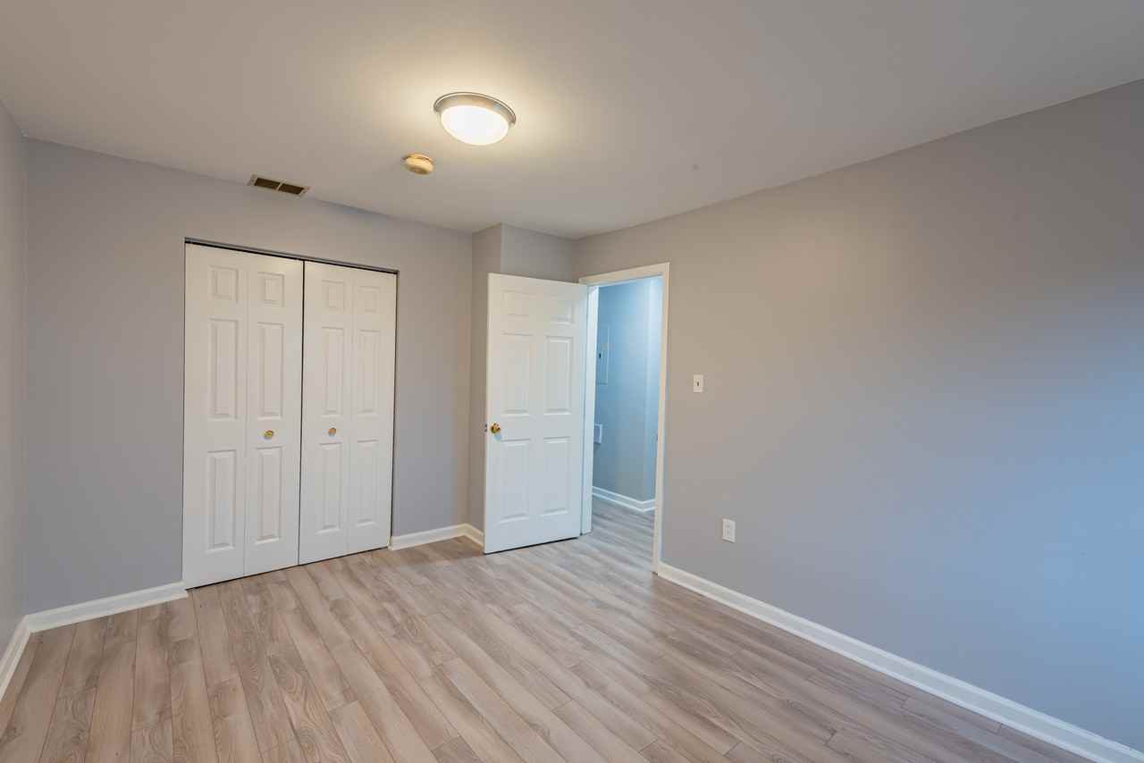 104 N Graham St #3 - Photo 3 of 16