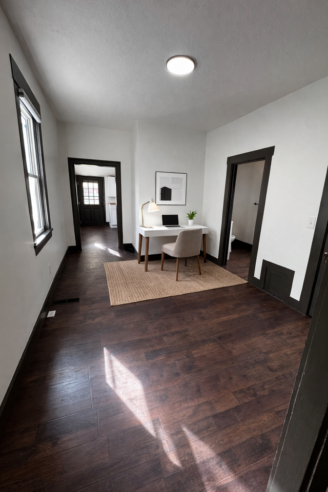 430 Church St - Photo 4 of 6