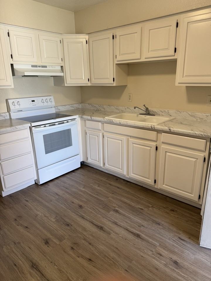 4612 E Camino St #2 - Photo 6 of 21