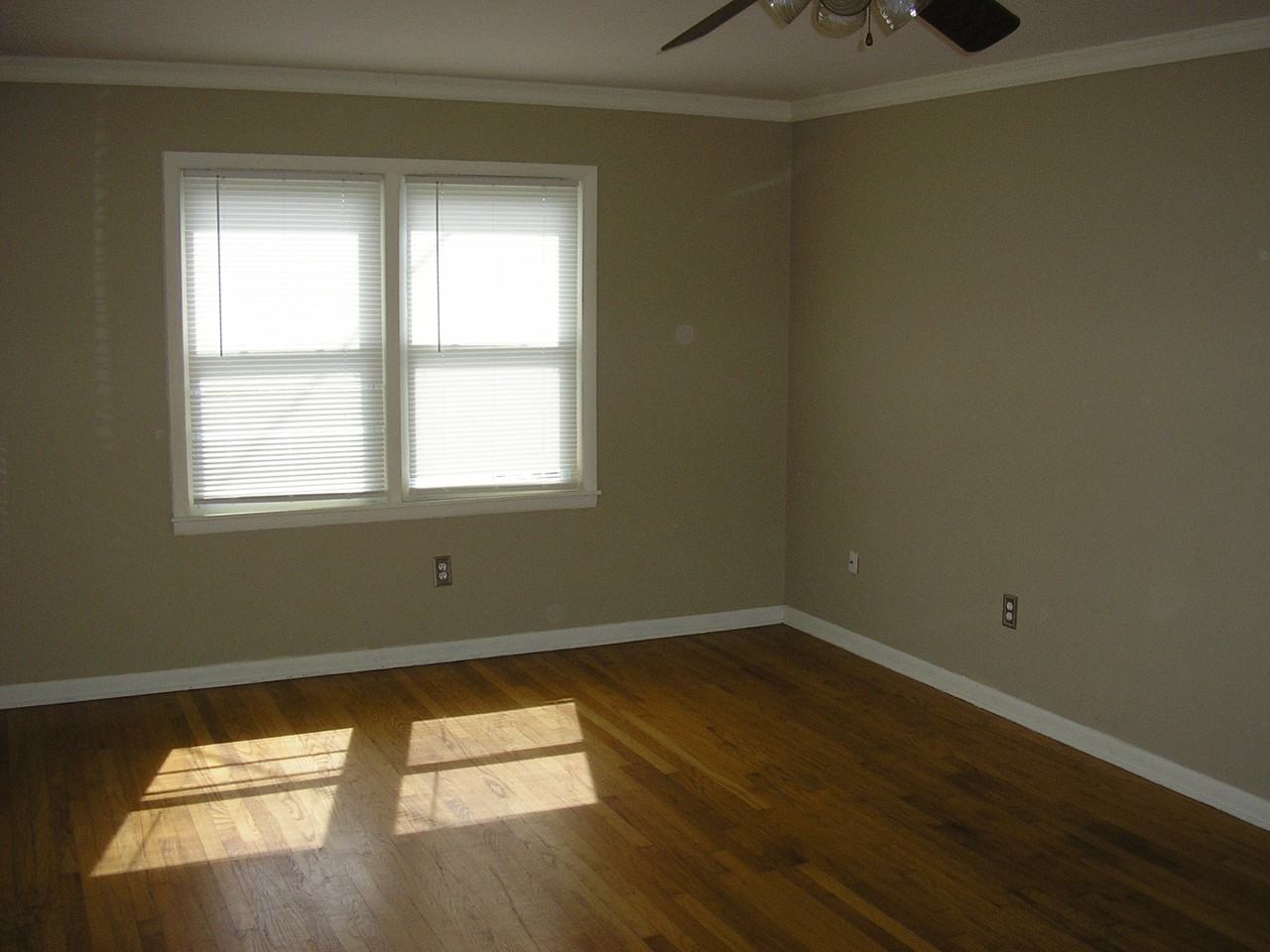 909 Cabell Dr #A - Photo 2 of 17