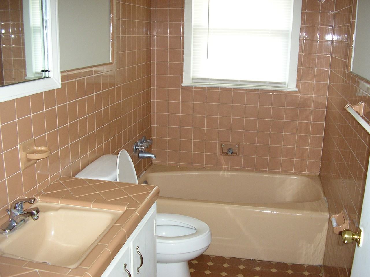 909 Cabell Dr #A - Photo 4 of 17