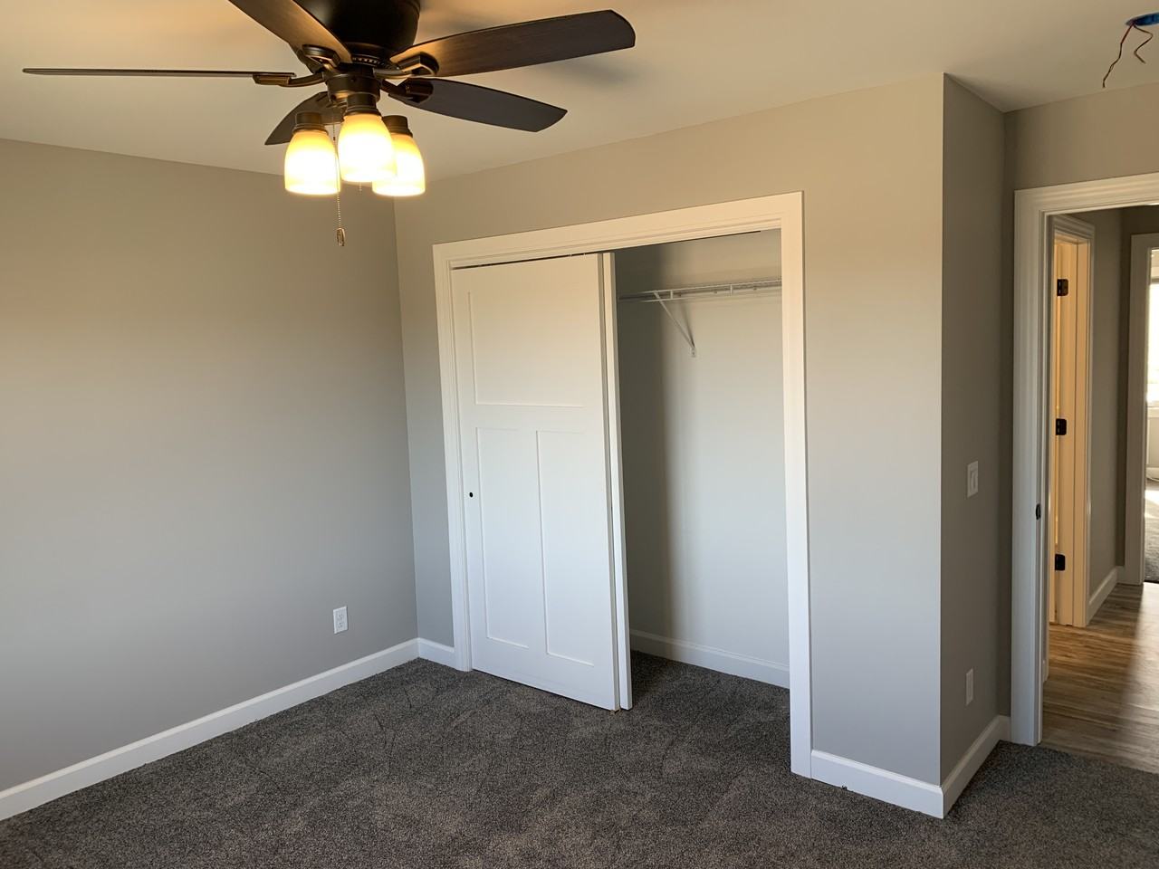 3383 W 32nd St - Photo 4 of 9