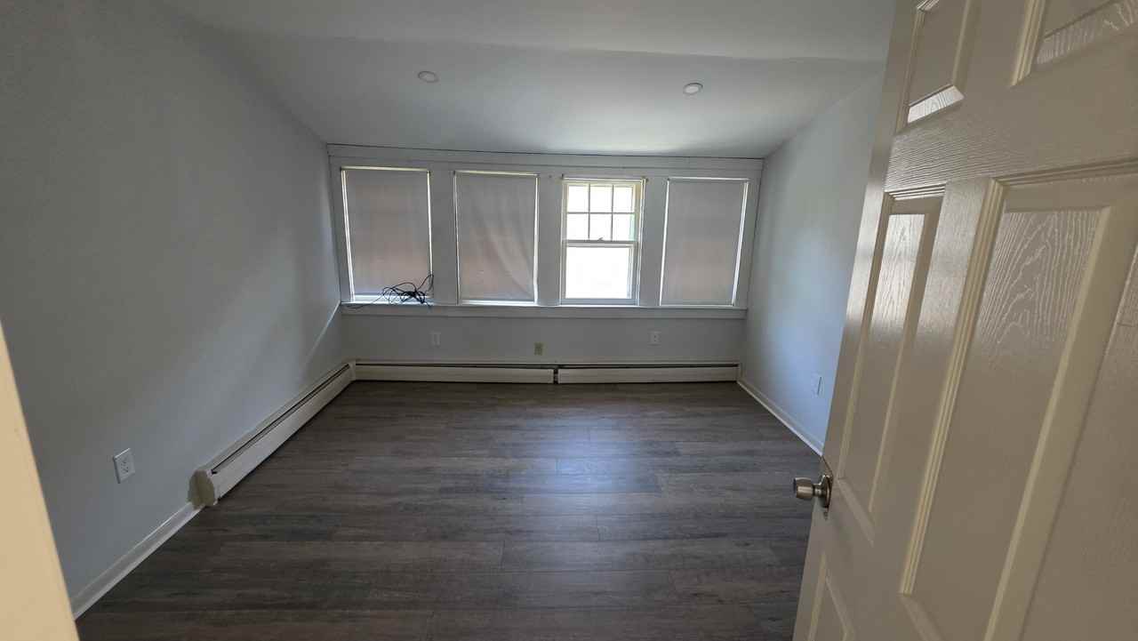 124 N Main St #2 - Photo 3 of 7