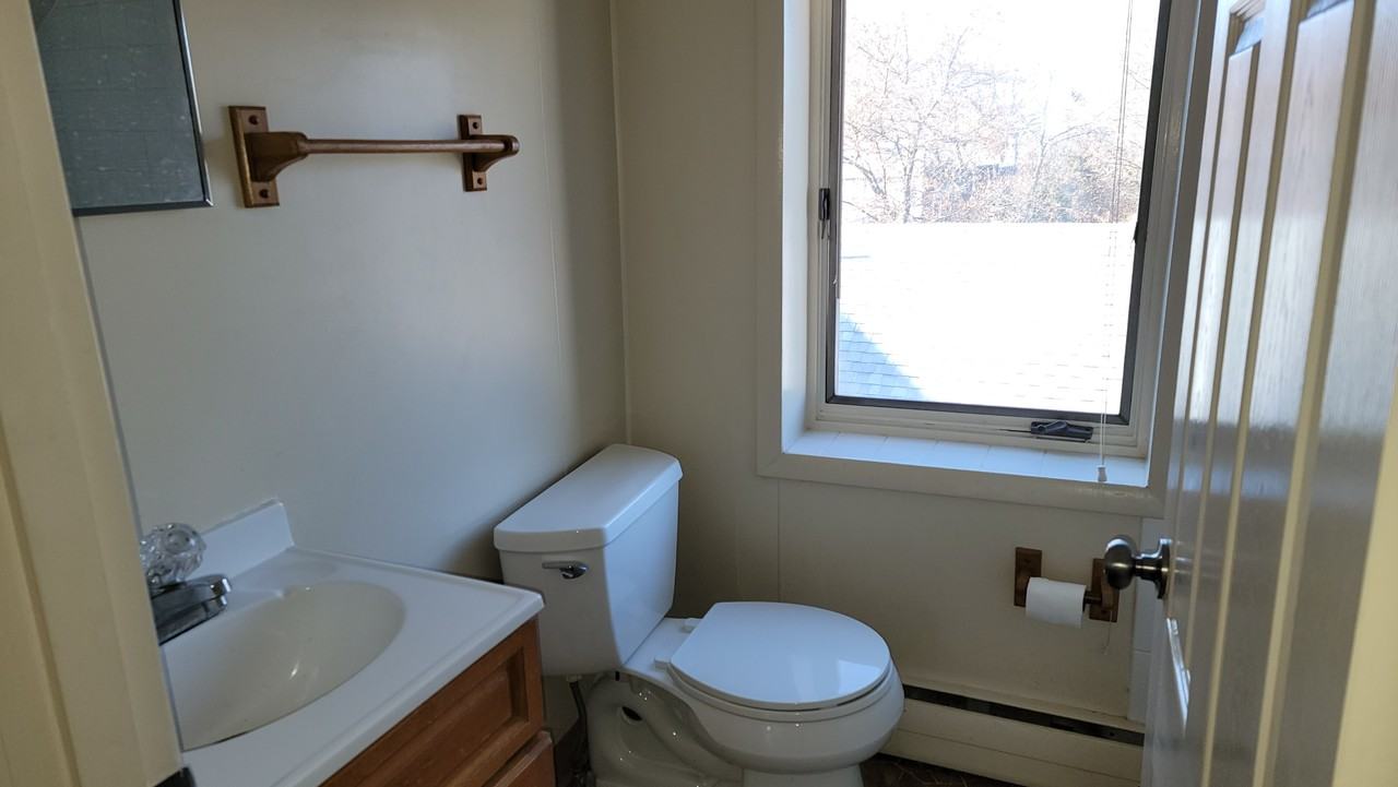 124 N Main St #2 - Photo 6 of 7