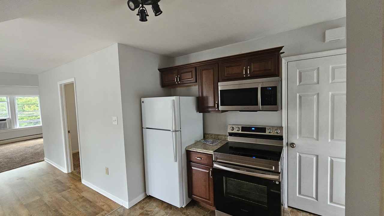 124 N Main St #2 - Photo 7 of 7