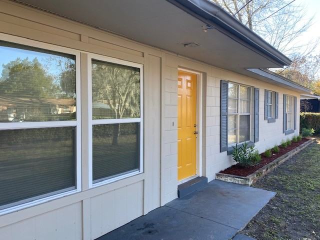 1503 Hampton Rd - Photo 2 of 11