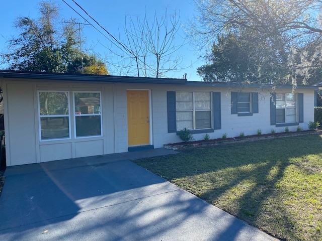 1503 Hampton Rd - Photo 3 of 11