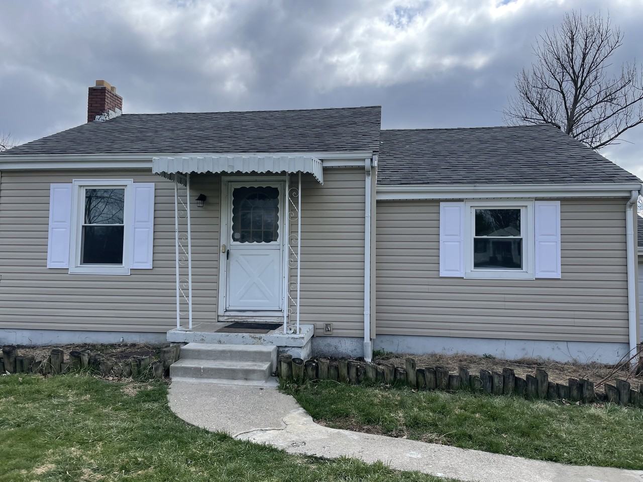 9470 Blue Ash Rd - Photo 2 of 18