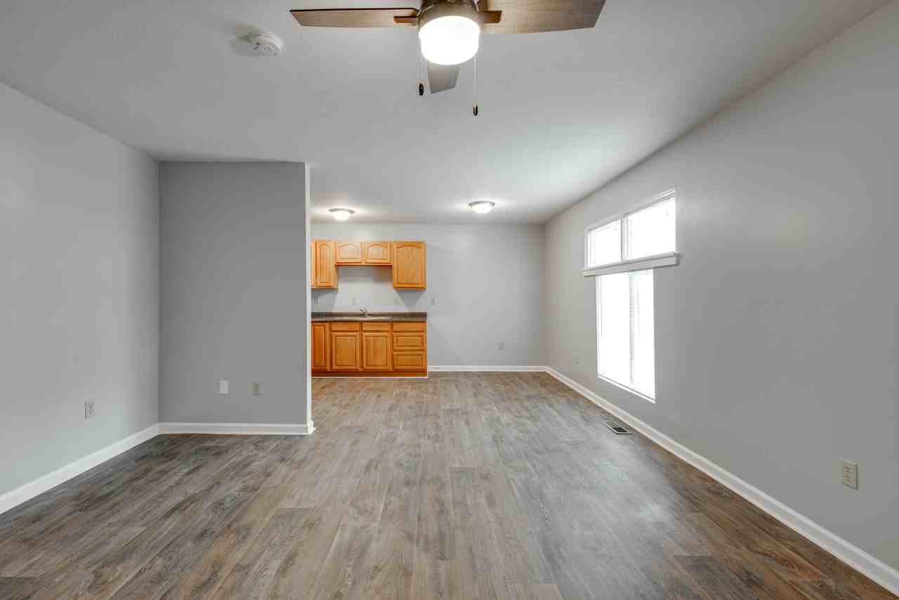 800 Lullwater Rd #804 - Photo 3 of 20