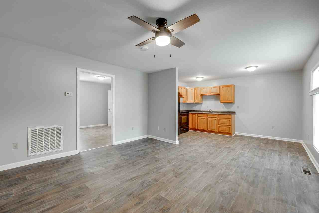 800 Lullwater Rd #804 - Photo 4 of 20