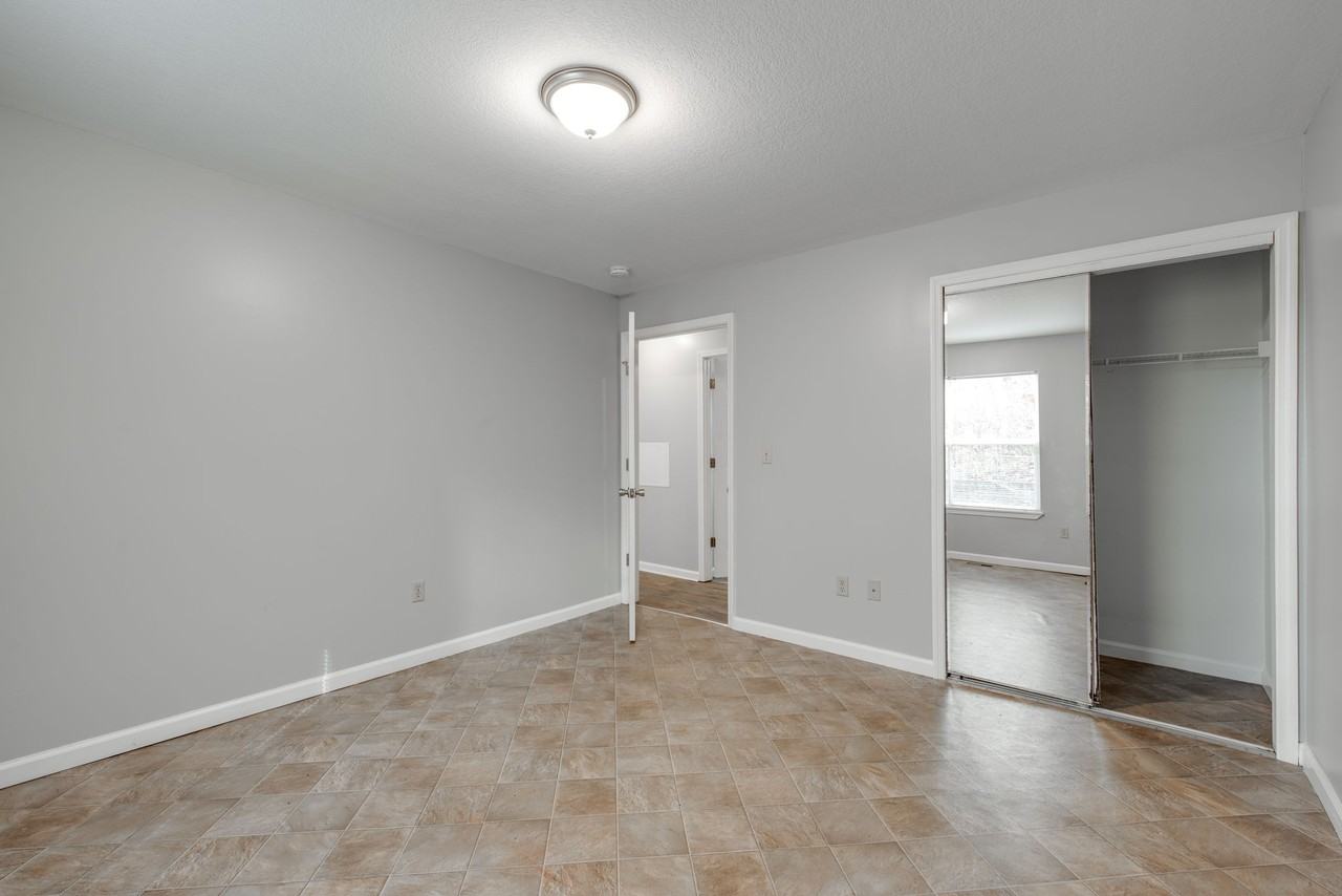 800 Lullwater Rd #804 - Photo 7 of 20