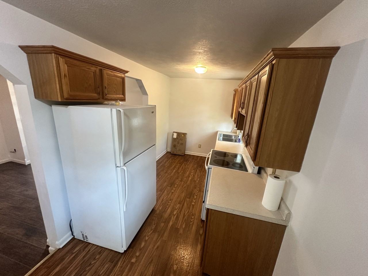 304 Bessemer Ave - Photo 4 of 18