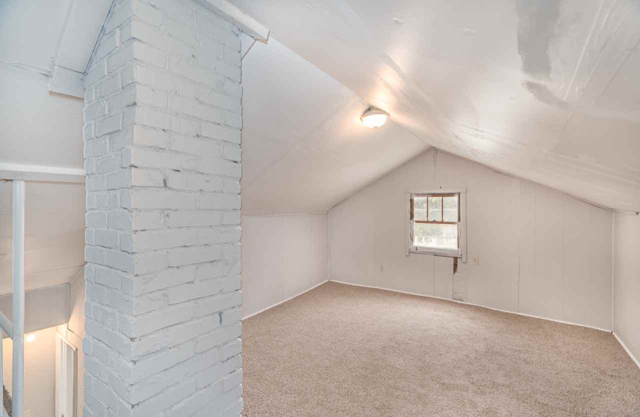 209 Sunset Ave - Photo 5 of 13