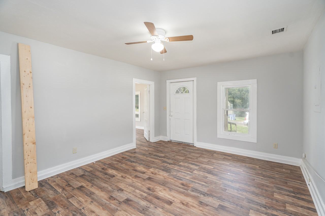 209 Sunset Ave - Photo 7 of 13