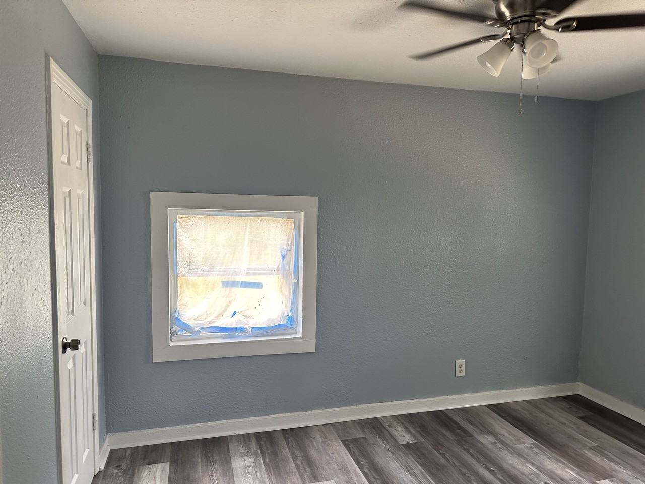 1842 Earl St - Photo 5 of 7