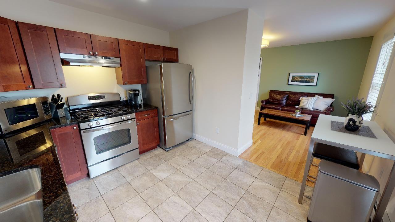 37 Pearl St #39 - Photo 4 of 17