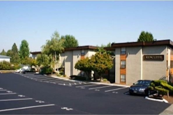 390 Taylor Ave Nw #202 - Photo 2 of 13