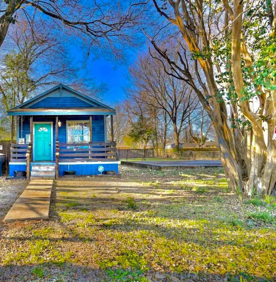 3038 Lufkin St - Photo 2 of 7