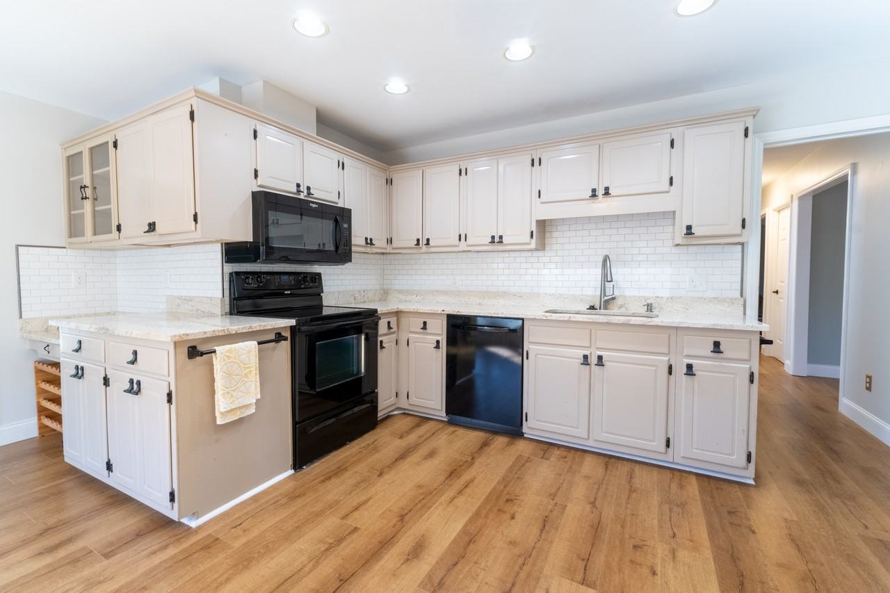 5603 Ventura Dr - Photo 3 of 30