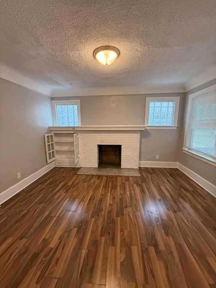 16584 Blackstone St - Photo 3 of 15