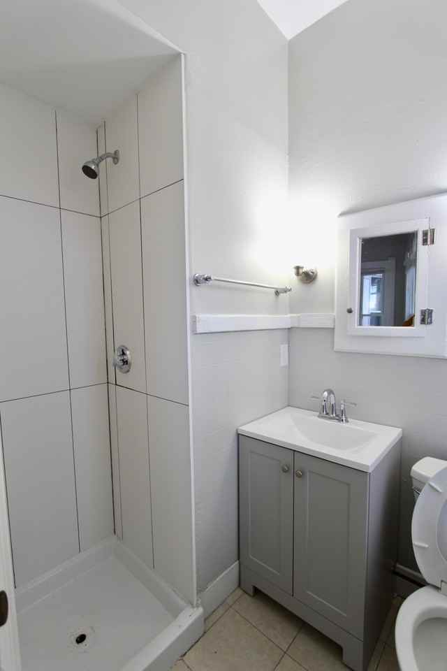 321 Union St #8 - Photo 4 of 9