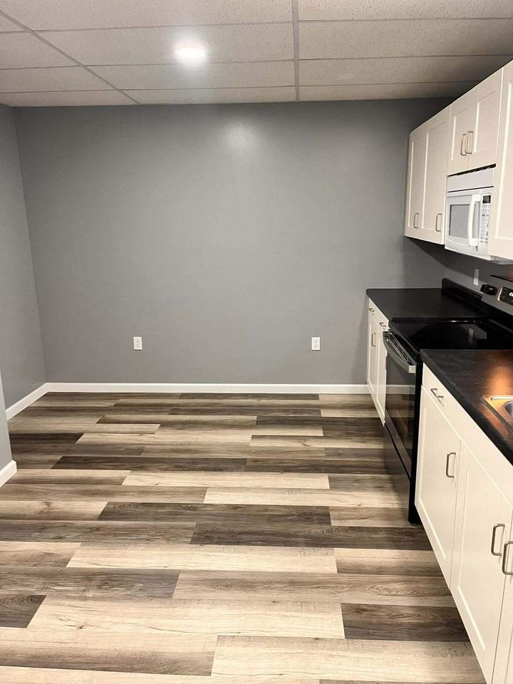 310 W Main St - Photo 5 of 20