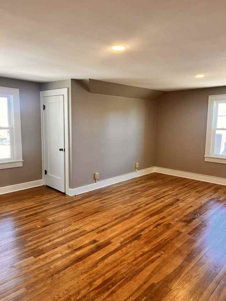 1921 Maple Ave - Photo 6 of 15