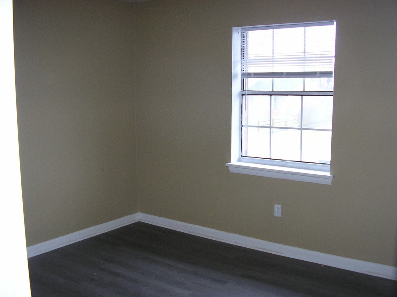 1721 Highland Way #B - Photo 5 of 10