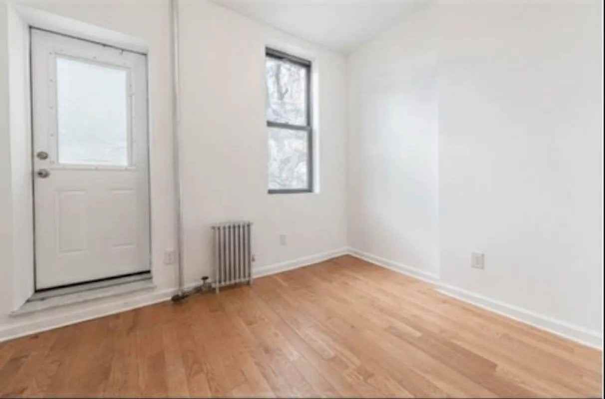 32 Garnet St #1L - Photo 2 of 7