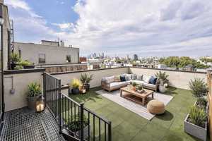 featured image of 329 Lincoln Pl #5L