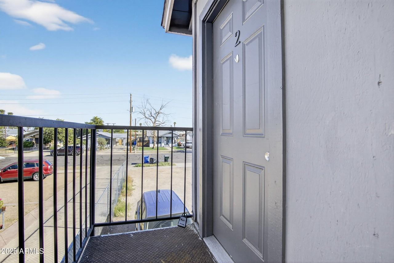 1110 N 10th St Apt 2 - Photo 6 of 22