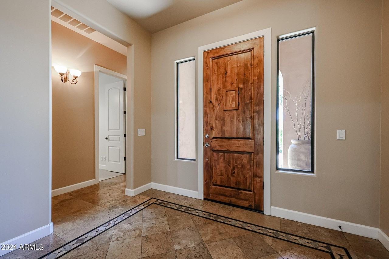 17813 N 57th Pl - Photo 4 of 50