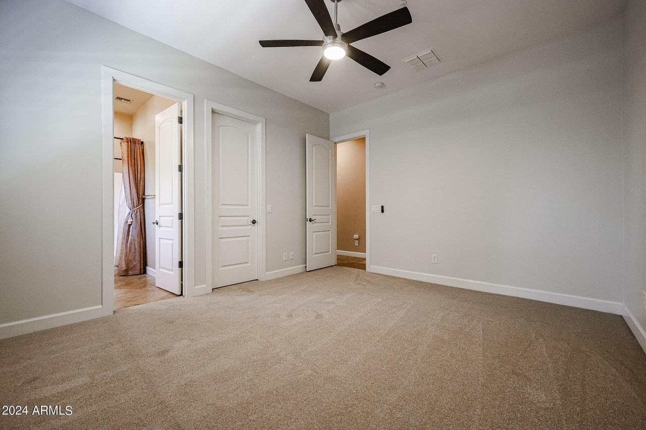 17813 N 57th Pl - Photo 6 of 50