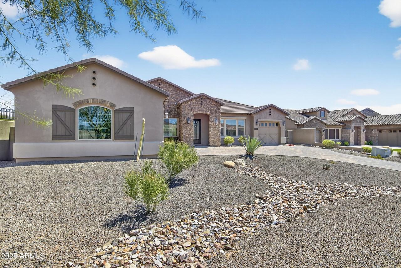 10997 N 137th St - Photo 4 of 50