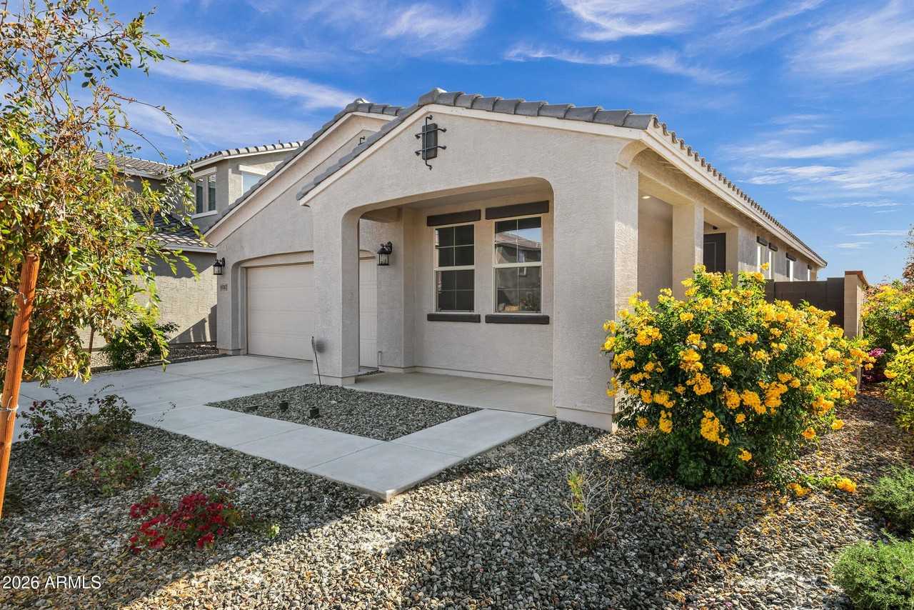 18767 W Solano Dr - Photo 2 of 20