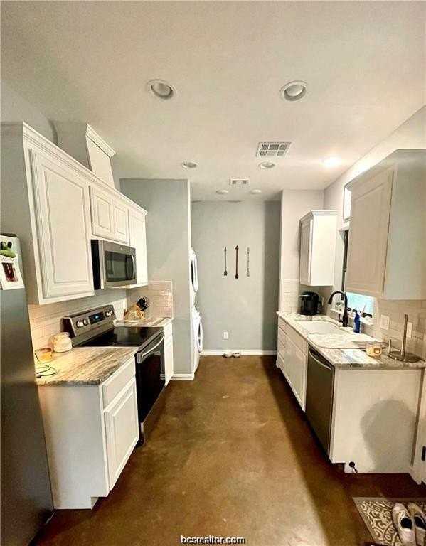 11357 Oak Lake Rd - Photo 5 of 14