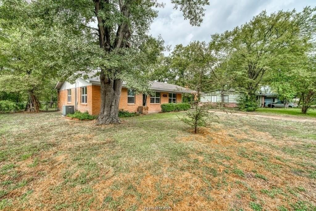 4006 Glenn Oaks Dr - Photo 4 of 21