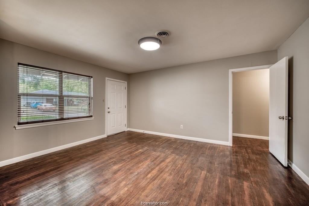 4006 Glenn Oaks Dr - Photo 5 of 21