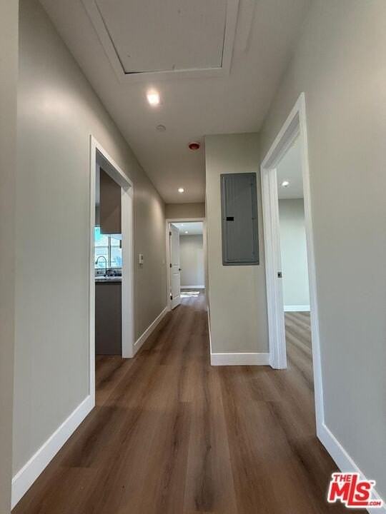 6403 Gentry Ave - Photo 7 of 29