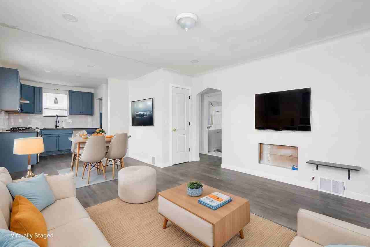 12026 Wayburn St - Photo 3 of 21