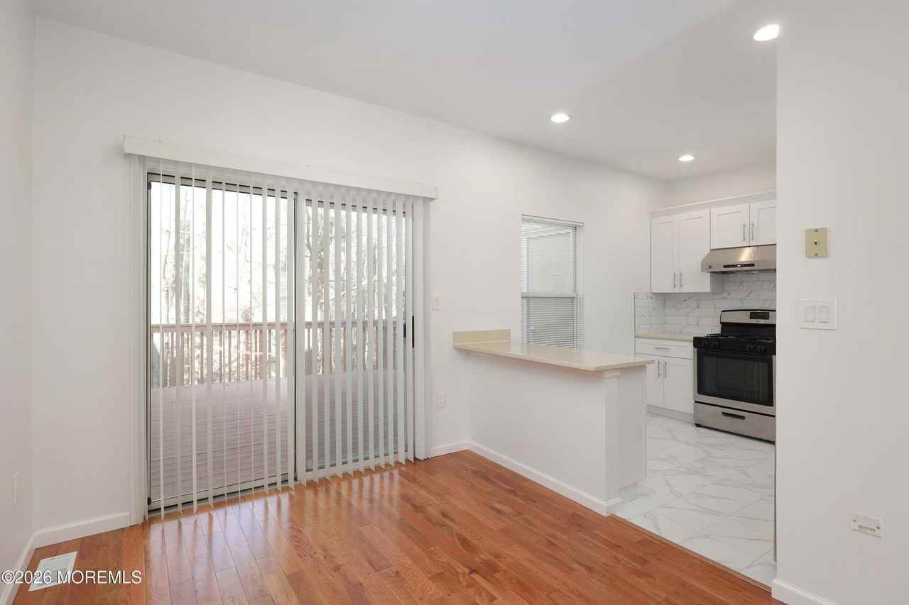 154 Yarmouth Ct Unit 52 - Photo 7 of 36