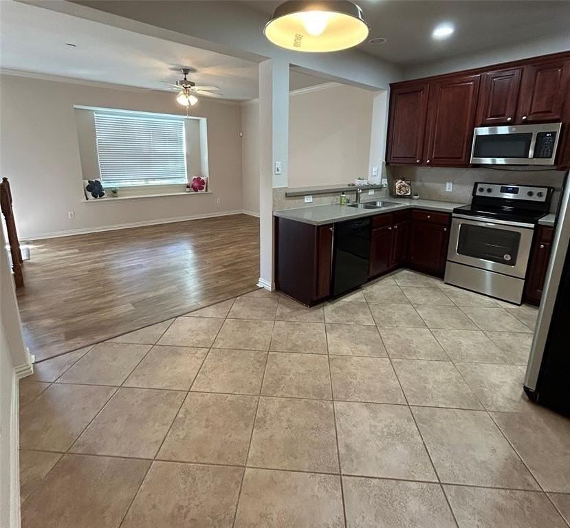 2202 Carlisle St - Photo 3 of 14