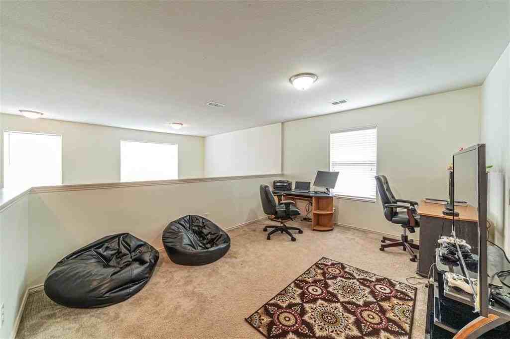 906 Penny Royal Ct - Photo 7 of 35