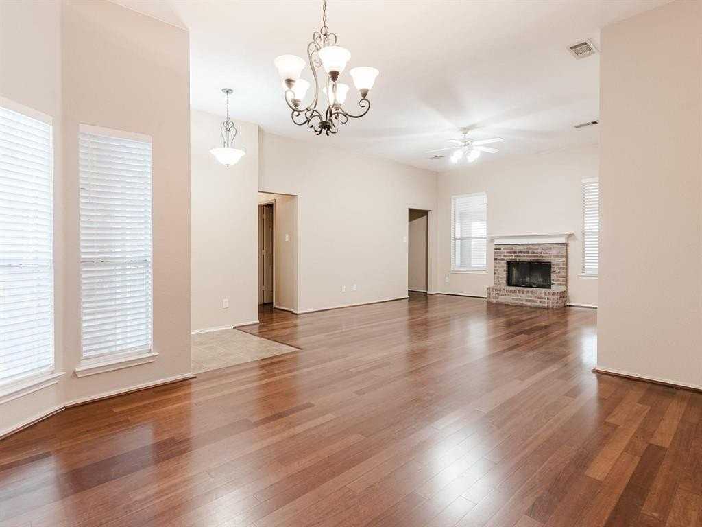 3208 Welch Ln - Photo 4 of 23